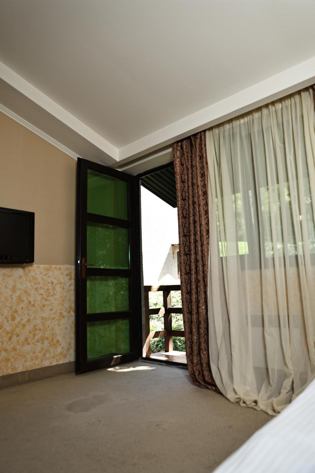 Dilijan Park Resort&Villas Exteriör bild