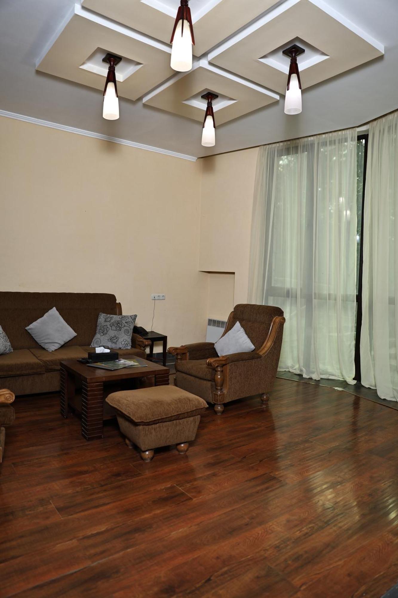 Dilijan Park Resort&Villas Exteriör bild